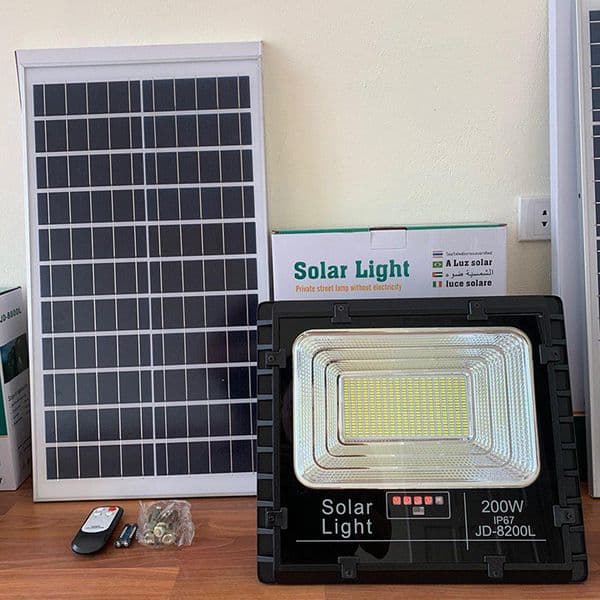 ĐÈN PHA 200W NĂNG LƯỢNG MẶT TRỜI JIDIAN JD-8200