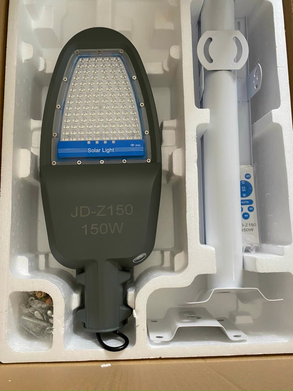 ĐÈN ĐƯỜNG NĂNG LƯỢNG MẶT TRỜI 150W JD-Z150