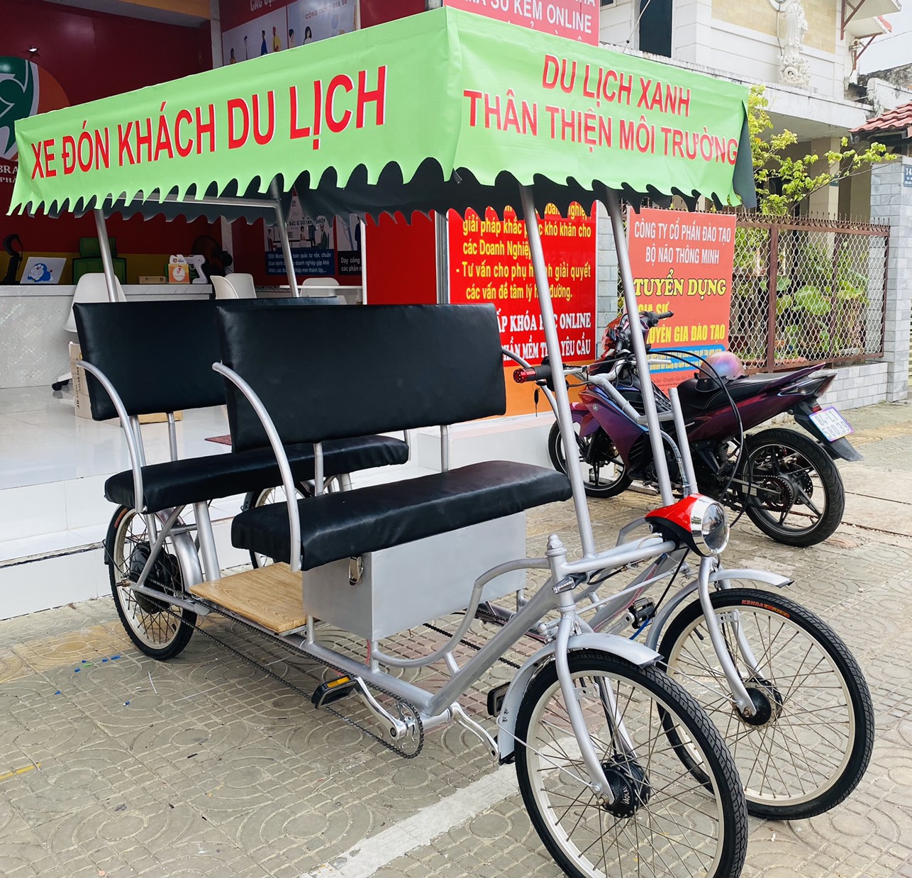 XE ĐẠP ĐIỆN ĐƯA ĐÓN KHÁCH DU LỊCH